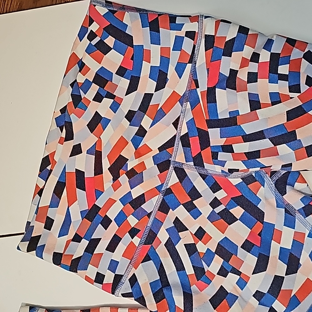 Lululemon Athletica Multicolor Geometric Leggings